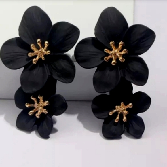 Big Black Double Flower Earrings 3D Gothic Hibiscus 2 Goth Boho Flowers New - Picture 4 of 5